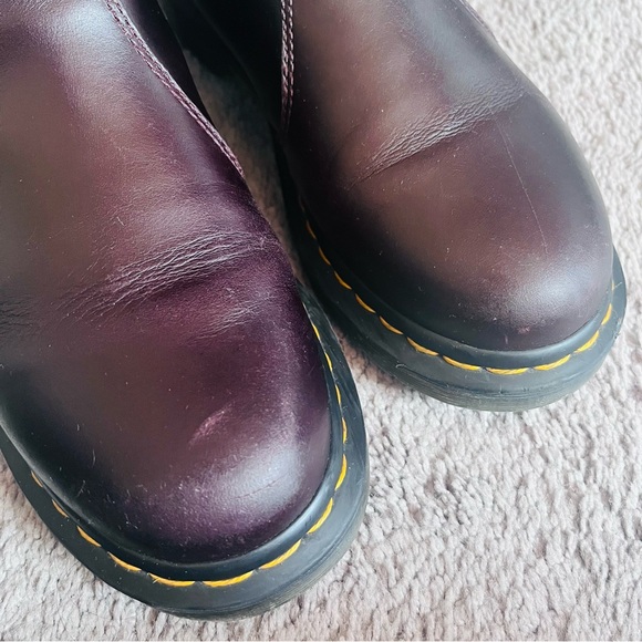 DR. MARTENS 2976 LEONORE FAUX FUR LINED CHELSEA BOOTS - Picture 5 of 8